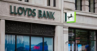 Lloyds Bank issues stark £545 warning to customers | Personal Finance | Finance