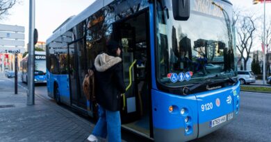 El autobús con rutas personalizadas en Fuencarral deja insatisfechos a los vecinos: “Esto no fue lo que pedimos” | Noticias de Madrid