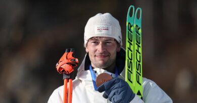 Norwegian biathlete who confessed to cheating on girlfriend wins second bronze medal at Winter Olympics