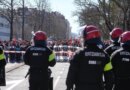 La Ertzaintza asla a una treintena de militantes de Vox de 800 jvenes radicales en el campus de la Universidad vasca de Vitoria