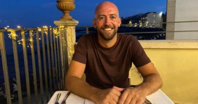 ‘I turned my flat pack furniture building side hustle into £3k a month earner’ | Personal Finance | Finance