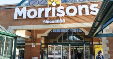 Morrisons makes checkout change on Fridays for shoppers with these jobs | Personal Finance | Finance