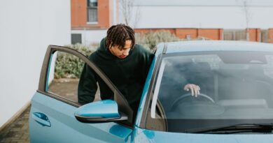 DVLA alert as UK drivers told ‘don’t panic’ | Personal Finance | Finance