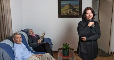 Mayores de 60, expulsados de Madrid y en piso compartido: “No nos fuimos, nos echaron los precios de la vivienda” | Noticias de Madrid