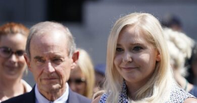 Virginia Giuffre’s family says U.S. response to Epstein files is “shameful” after former Prince Andrew’s arrest in U.K.