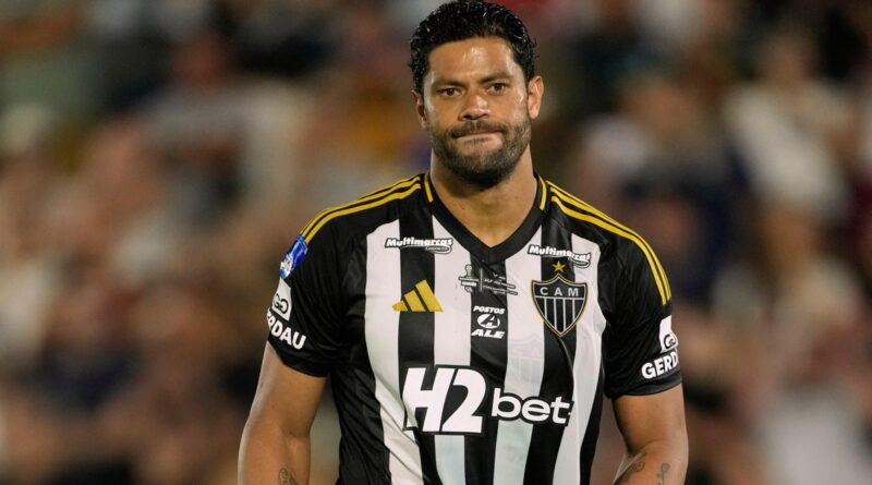 Huge brawl at Brazilian Cup soccer final leads to 23 red cards and police intervention