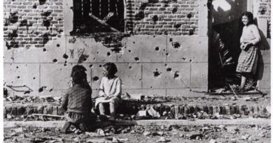 La Fundación Robert Capa prohíbe al Ayuntamiento de Madrid la utilización del nombre del fotógrafo | Noticias de Madrid