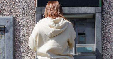 Warning issued for anyone with £5,000 in current bank account | Personal Finance | Finance