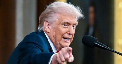 Trump ramps up pressure on Tehran